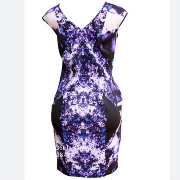 Spense Dresses & Skirts - Spense | Women's purple bodycon multicolor V-neck scuba dress
